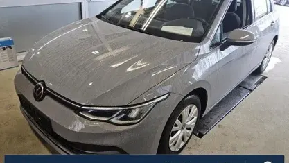 Gebraucht VW Golf VIII Life 150 PS (110 kW) 2022 Grau Limousine