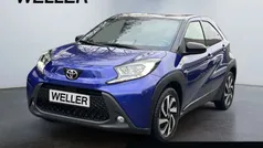 Juniper blue / night sky black Gebraucht 2022 Toyota Aygo Pulse Kleinwagen | 13.980 € (Fairer Preis)