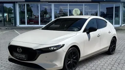 Gebraucht Mazda 3 Homura-Line 140 PS (102 kW) 2024 Snowflake white pearl