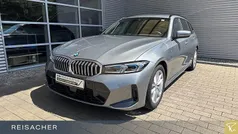 Grau Gebraucht 2023 BMW 320 M Sport Limousine | 42.949 € (Fairer Preis)
