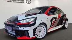 Precious schwarz Neu 2024 Toyota Yaris Coupé | 67.500 €