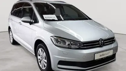 Gebraucht VW Touran Comfortline 150 PS (110 kW) 2021 Reflexsilber metallic Van / Kleinbus