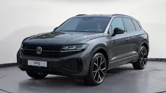 Grau Neu 2025 VW Touareg R-line SUV | 102.990 €