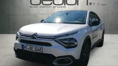 Perlmutt weiss Gebraucht 2023 Citroën e-C4 Shine Limousine | 20.700 € (Superpreis)