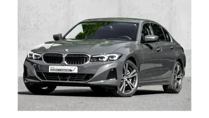 Käytetty BMW 330 Sport Line 245 HP (180 kW) 2023 Harmaa Sedan