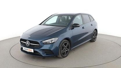 Używany Mercedes B250e AMG line 102 KM (75 kW) 2020 Niebieski Minivan