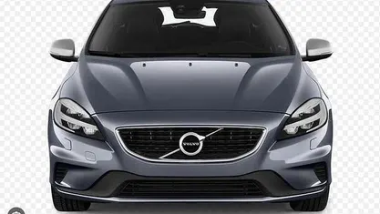 Gebraucht Volvo V40 Momentum 152 PS (111 kW) 2019 Grau Kombi