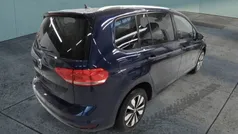 Blau Gebraucht 2024 VW Touran Move Van / Kleinbus | 34.340 € (Fairer Preis)