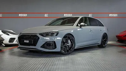 Nuova Audi RS4 Sport 530 CV (389 kW) 2025 Grigio Station wagon