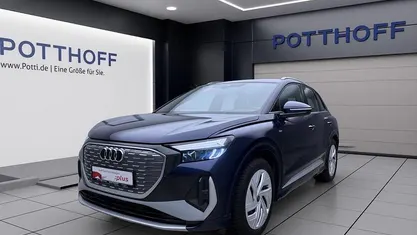 Blau Gebraucht 2022 Audi Q4 e-tron S-Line SUV | 34.750 € (Fairer Preis)