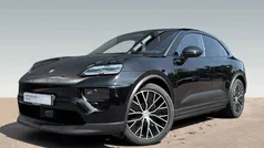 Schwarz Gebraucht 2024 Porsche Macan 4 Electric SUV | 82.900 €