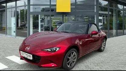 Neu Mazda MX5 Exclusive-Line 132 PS (97 kW) 2026 Rot Cabrio