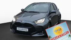Blau Neu 2025 Toyota Yaris Comfort Limousine | 26.676 € (Superpreis)