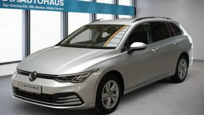 Gebraucht VW Golf VIII Life 110 PS (80 kW) 2024 Silber Kombi