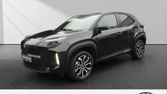 Mysticschwarz mica Gebraucht 2023 Toyota Yaris Hybrid Connect Style SUV | 24.950 € (Fairer Preis)