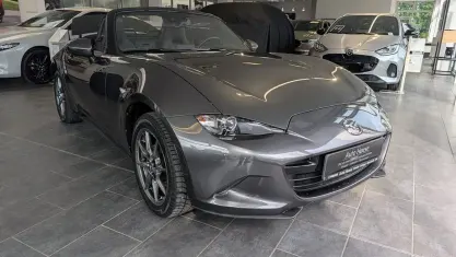 Używany Mazda MX5 Selection 132 KM (97 kW) 2022 Szary Kabriolet
