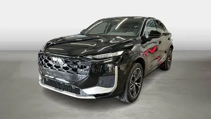 Neu Audi Q3 Sportback Comfort 272 PS (200 kW) 2025 Schwarz (mythosschwarz) SUV