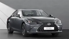 Silber Neu 2025 Lexus ES300H Business Edition Limousine | 47.990 € (Etwas zu teuer)