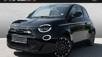Gebraucht Fiat 500e La Prima 86 kW (118 PS) 2022 Schwarz Kleinwagen