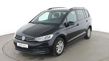 Schwarz Gebraucht 2019 VW Touran Comfortline Van / Kleinbus | 22.140 € (Fairer Preis)
