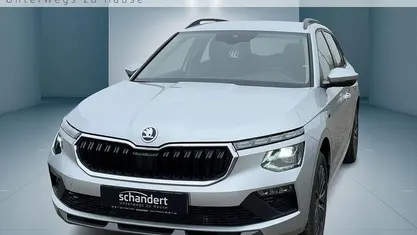 Neu Skoda Kamiq Tour 116 PS (85 kW) 2025 Brilliatsilber metallic (silber) metallic SUV