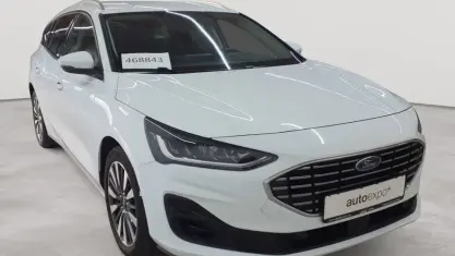 Gebraucht Ford Focus Titanium X 120 PS (88 kW) 2023 Frozen white Kombi