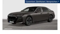 Gebraucht 2024 BMW 750e M Sport Limousine | 104.890 €