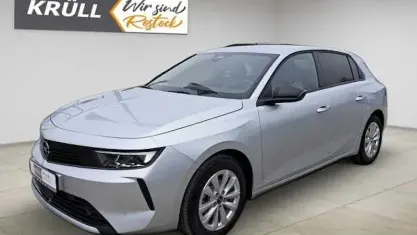 Neu Opel Astra Edition 130 PS (95 kW) 2025 Silber Kleinwagen