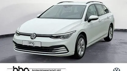 Weiß Gebraucht 2022 VW Golf Life Kombi | 20.930 € (Fairer Preis)