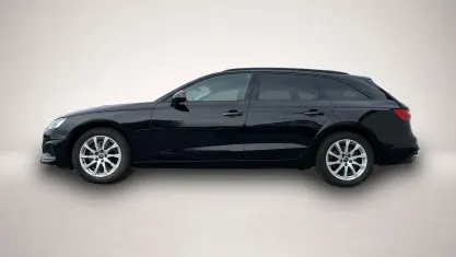 Gebraucht Audi A4 150 PS (110 kW) 2022 Schwarz Kombi