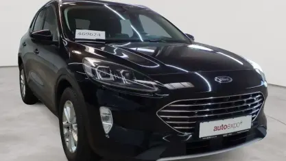 Gebraucht Ford Kuga Titanium 120 PS (88 kW) 2023 Agate black metallic SUV