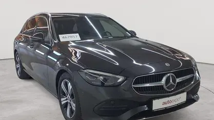 Gebraucht Mercedes C200 Avantgarde 163 PS (119 kW) 2023 Graphitgrau metallic Kombi