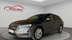 Gebraucht 2024 Skoda Octavia Selection Limousine | 31.384 € (Fairer Preis)