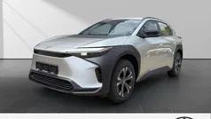 Silber Neu 2025 Toyota bZ4X Comfort SUV | 31.990 € (Guter Preis)