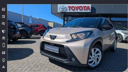 Gebraucht Toyota Aygo X Pulse 72 PS (52 kW) 2022 Ginger beige metallic/dach nig SUV
