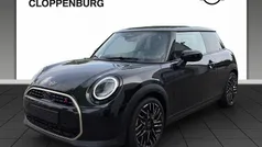 Schwarz Neu 2025 Mini Cooper S Favoured Kleinwagen | 35.990 € (Fairer Preis)