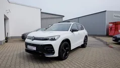 Weiß Gebraucht 2024 VW Tiguan R-line SUV | 48.590 € (Superpreis)