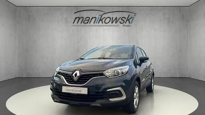 Grau Gebraucht 2019 Renault Captur Life SUV | 10.312 € (Fairer Preis)