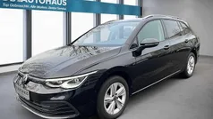 Gebraucht 2023 VW Golf VIII Life Kombi | 24.930 € (Fairer Preis)