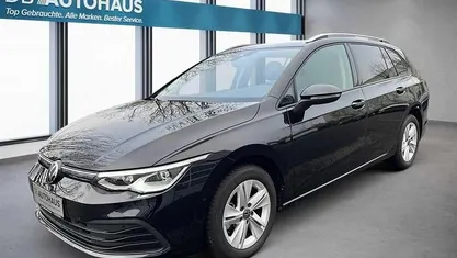 Schwarz Gebraucht 2023 VW Golf VIII Life Kombi | 24.930 € (Fairer Preis)