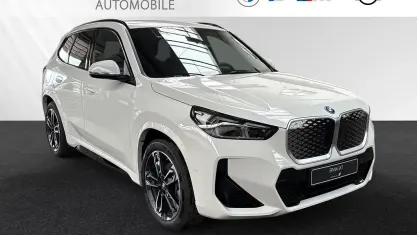 Neu BMW iX1 M Sport 150 kW (204 PS) 2026 Alpinweiß SUV