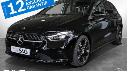 Używany Mercedes B200 Progressive 163 KM (119 kW) 2025 Czarny Minivan
