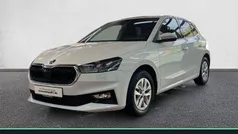 Moonweiß perleffekt Gebraucht 2024 Skoda Fabia Selection Kleinwagen | 20.890 € (Fairer Preis)