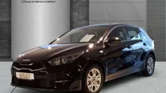 Gebraucht 2025 Kia Ceed Style Limousine | 25.978 € (Fairer Preis)