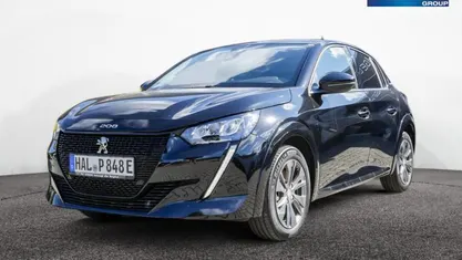 Schwarz Gebraucht 2023 Peugeot e-208 Allure Kleinwagen | 20.900 € (Fairer Preis)