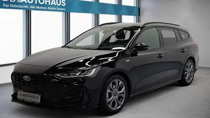 Schwarz Gebraucht 2023 Ford Focus ST-Line Kombi | 20.890 € (Fairer Preis)