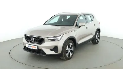 Occasion Volvo XC40 Core 211 ch (155 kW) 2022 Doré SUV