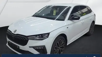 Gebraucht Skoda Scala Selection 116 PS (85 kW) 2025 Moonweiss metallic Kleinwagen