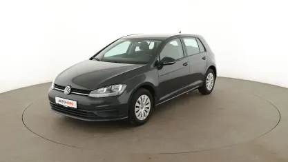 Gebraucht VW Golf VII Trendline 86 PS (63 kW) 2018 Grau Limousine