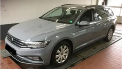 Gebraucht VW Passat Business 150 PS (110 kW) 2023 Grau Kombi